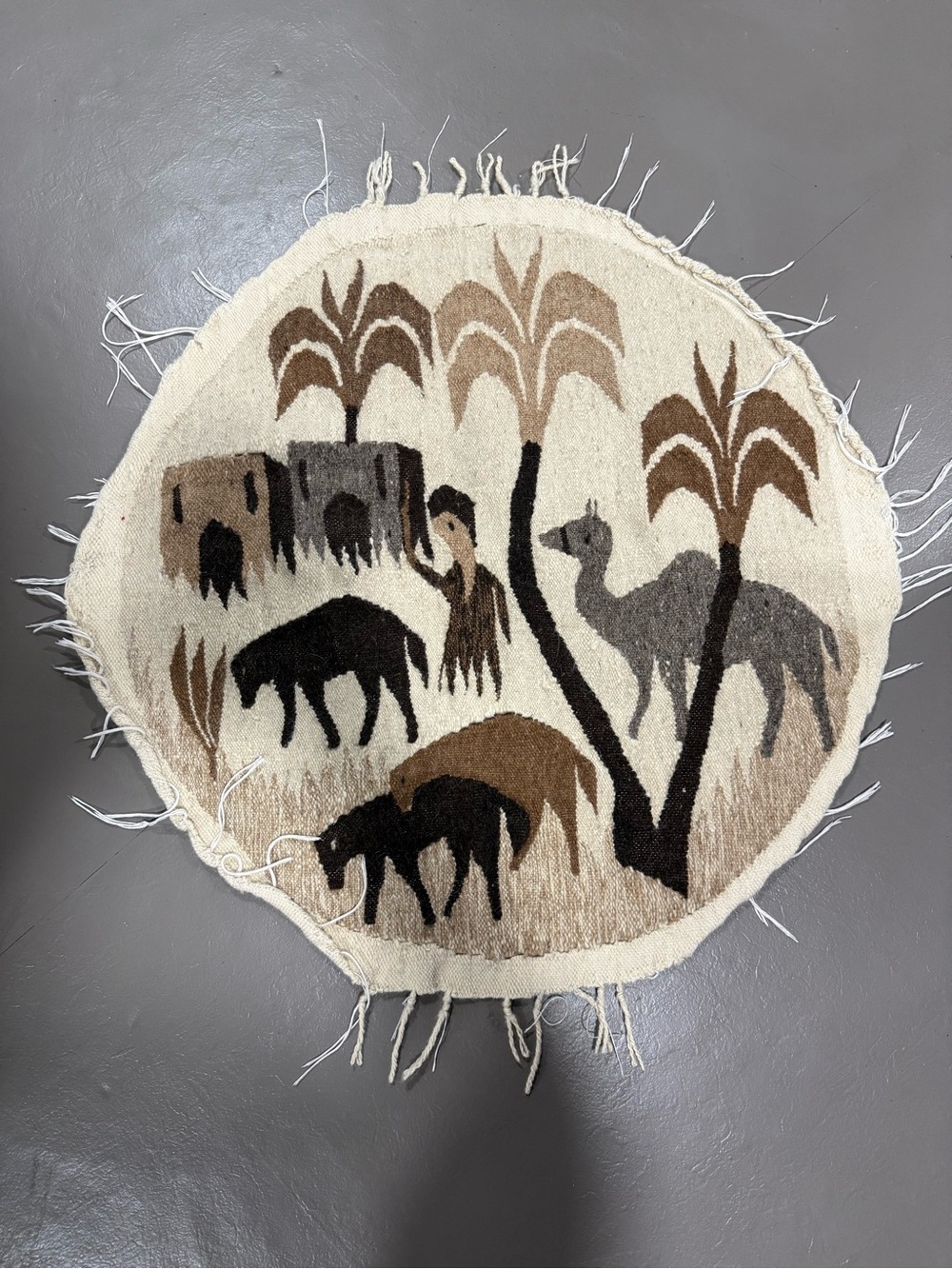 Vintage Wool Kilim Rug Round 34” Hand Woven CAMEL SCENE Egypt Brown Gray